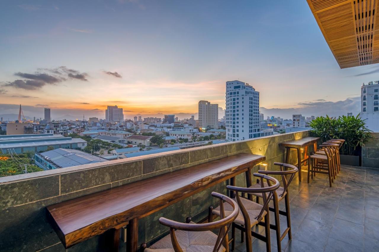 Platinum Danang Hotel Екстериор снимка